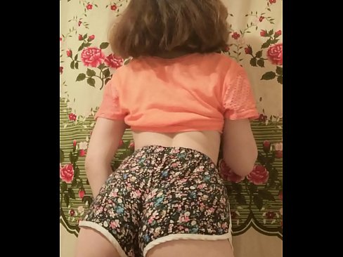 ❤️ Sexy junges Babe zieht ihre Shorts vor der Kamera aus ❤️❌ Porno bei uns de.pornobot.ru ️❤