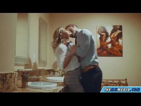 ❤️ Wenn eine vollbusige Blondine dich in einer öffentlichen Toilette verführt ❤️❌ Porno bei uns de.pornobot.ru ️❤